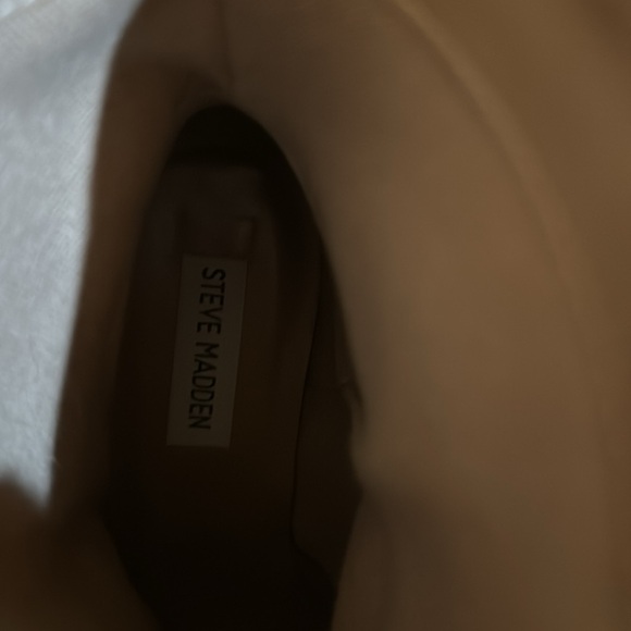 Boots - Picture 6 of 6